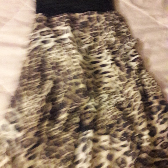 Dress - Picture 3 of 3